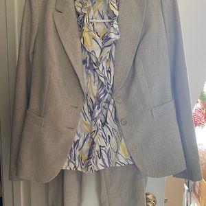 The Limited crop pant suit and sleeveless top